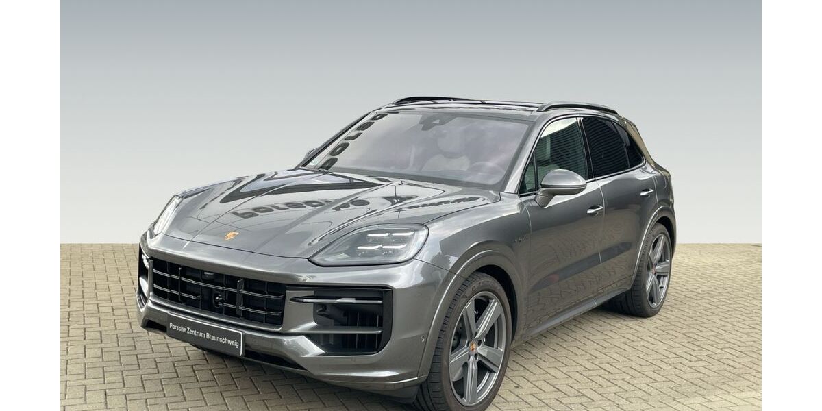 Porsche Cayenne 17.900 km 124.720 € Braunschweig 38114