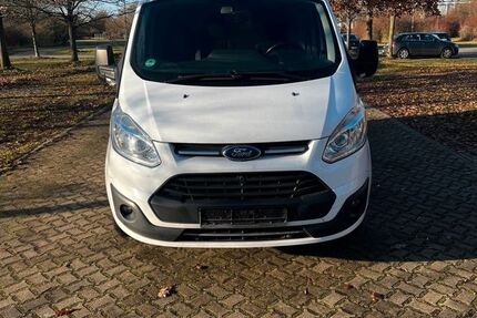 Ford Transit Custom 203.000 km 9.900 &euro; Braunschweig 38116