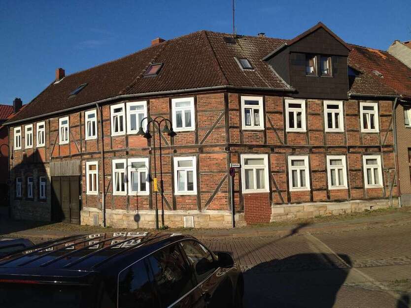 Haus zum Kaufen in Helmstedt 440.000 € 383 m²