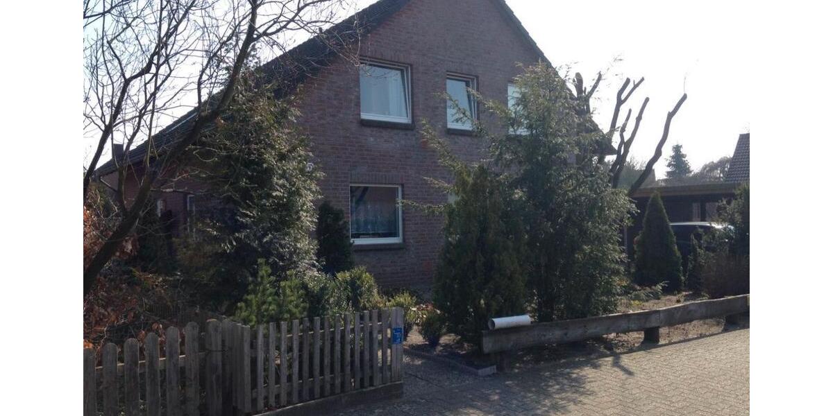 Dachgeschoßwohnung Isenbüttel - 4 Zimmer, 91 m&sup2;, 855&euro; | Angebot:26337051