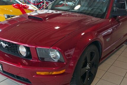 Ford Mustang 100.200 km 14.540 &euro; Helmstedt 38350