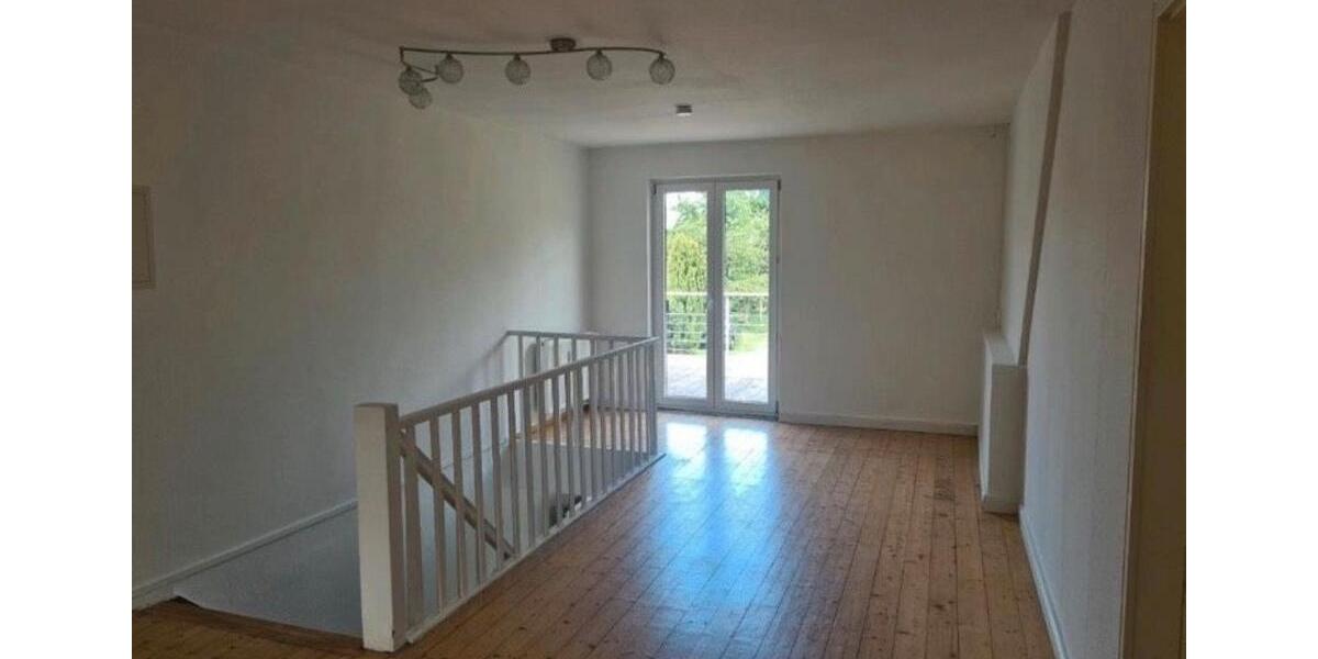 Etagenwohnung Sassenburg - 3 Zimmer, 125 m&sup2;, 879&euro; | Angebot:24354002