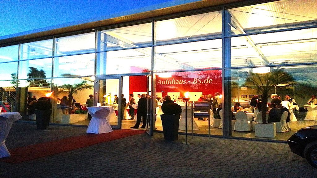 VW Arteon 94.861 km 26.780 &euro; Braunschweig 38116