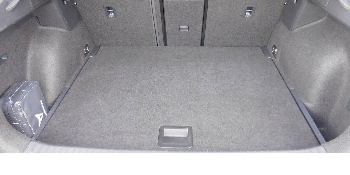 Cupra Formentor 1.5 TSI BMT Klima LED Navi AHK 27.200 km 23.990 € Vordorf 38533