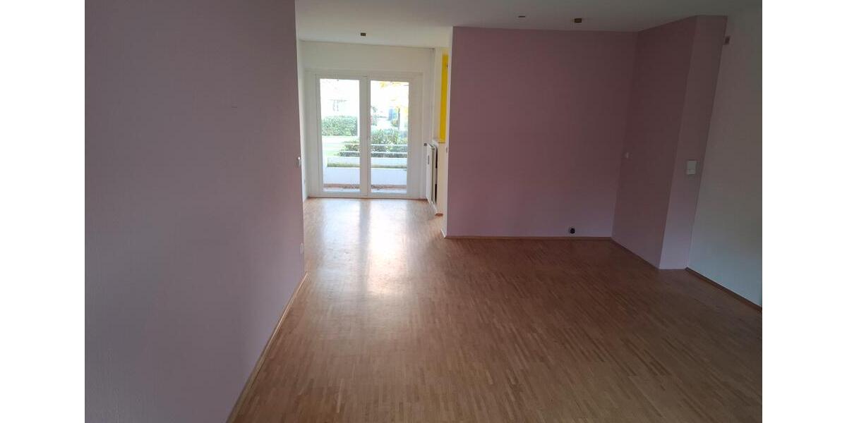Erdgeschoßwohnung Wolfsburg Detmerode - 6 Zimmer, 151 m&sup2;, 265.000&euro; | Angebot:26262379