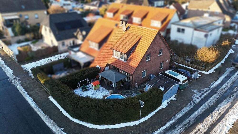 Modernisierte DHH nach WEG gebaut in idyllischer Lage im Angebotsverfahren 5 zimmer