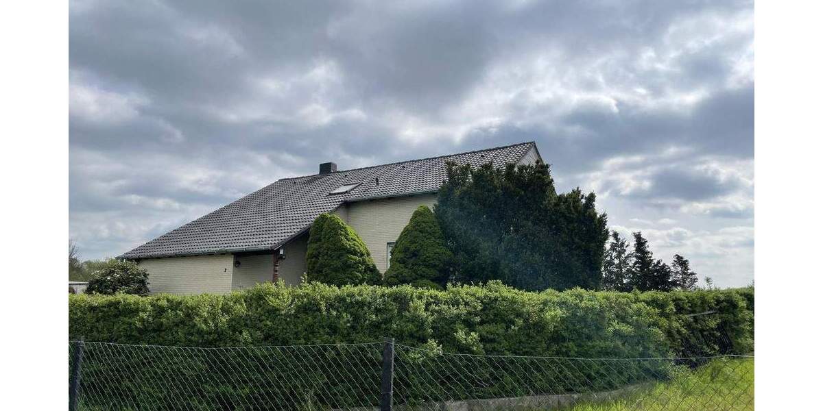 Einfamilienhaus Velpke Meinkot - 5 Zimmer, 175 m&sup2;, 228.000&euro; | Angebot:25732958