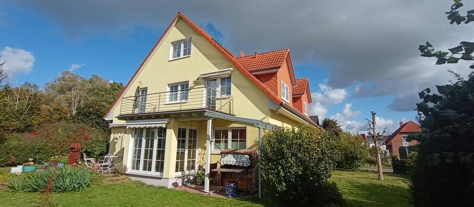 Einfamilienhaus Velpke - 7 Zimmer, 190 m&sup2;, 1.600&euro; | Angebot:26505869