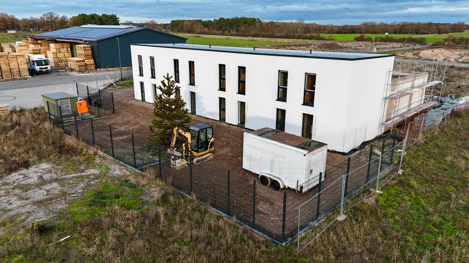 Gewerbeeinheiten zu vermieten 01.04.2026 zimmer