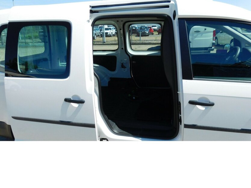 VW Caddy Maxi Abt-e Elektrik DSG Automatik Navi 14.600 km 14.690 € Vordorf 38533