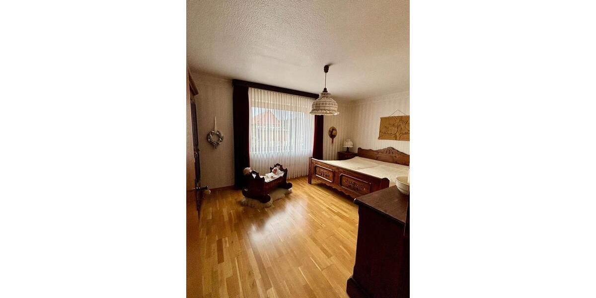 Geräumiges Einfamilienhaus mit großem Grundstück in Mechtshausen 10 zimmer