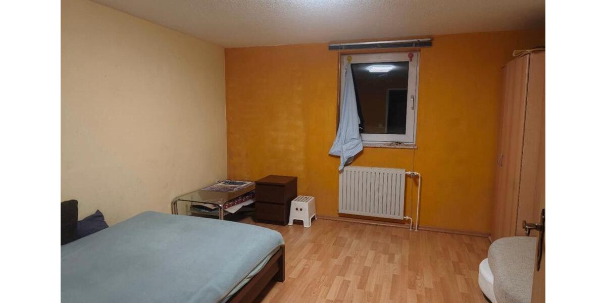 Erdgeschoßwohnung Wolfsburg Ehmen - 7 Zimmer, 200 m&sup2;, 1.250&euro; | Angebot:26154415