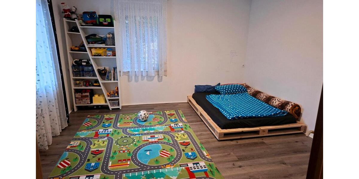 Erdgeschoßwohnung Oebisfelde-Weferlingen Weferlingen - 5 Zimmer, 135 m&sup2;, 260.000&euro; | Angebot:23712365