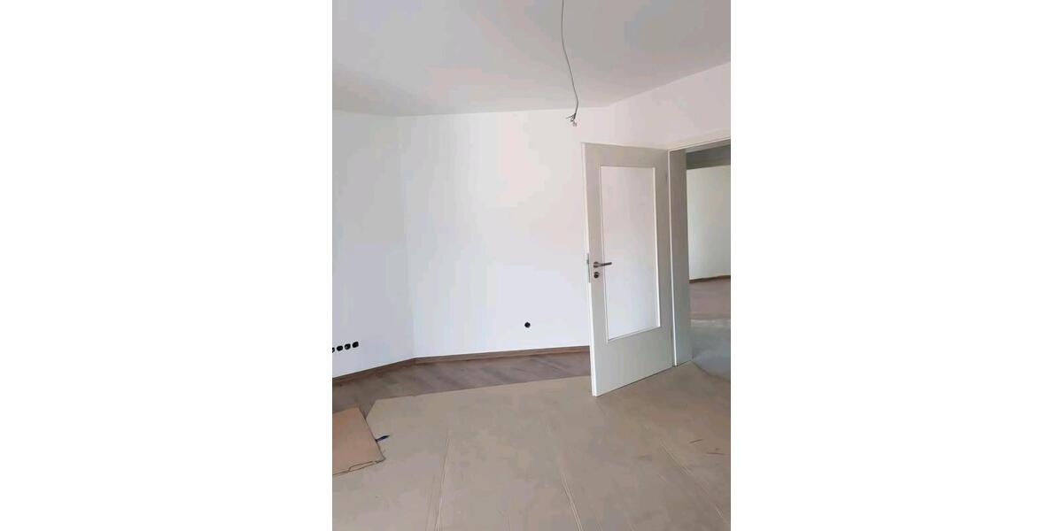 Etagenwohnung Rühen - 2 Zimmer, 65 m&sup2;, 530&euro; | Angebot:26645779