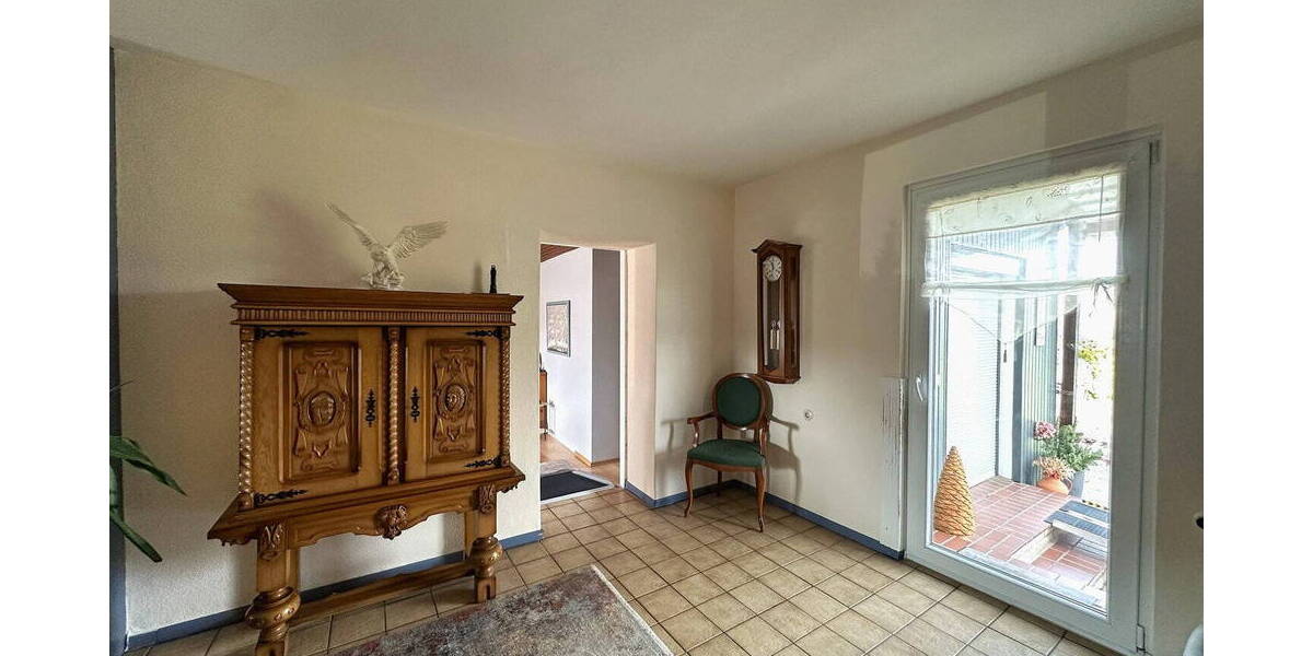 Einfamilienhaus Königslutter (Lauingen) Lauingen - 7 Zimmer, 201 m&sup2;, 250.000&euro; | Angebot:25957460