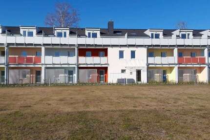 Wohnung zum Mieten in Sassenburg, Bernsteinsee 230 € 22.82 m² 1 zimmer
