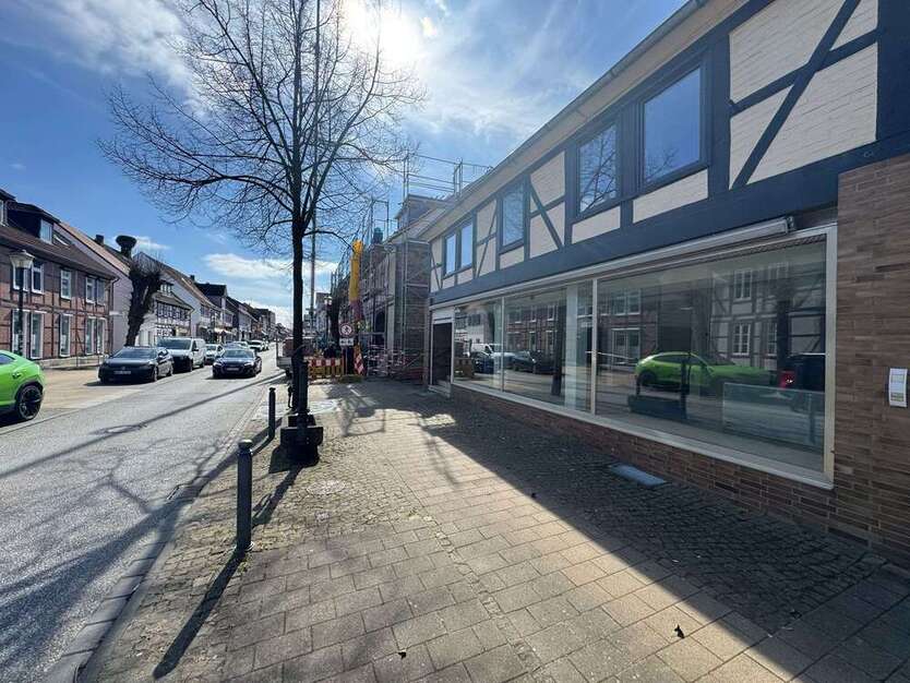 Einzelhandel in Wolfsburg 700 € 76 m²
