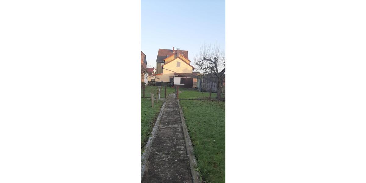 Ohne Provision, freistehendes Ein- bis Zweifamilienhaus 8 zimmer