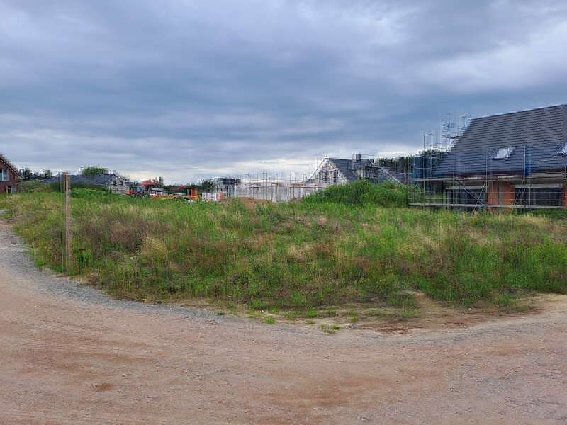 Grundstück zu verkaufen in Osloß 257.700 € 859 m²