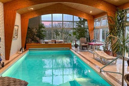 Traumhaus in Tülau - charmante Immobilie mit ca. 434m² Wohnfläche inkl. Schwimmhalle! 11 zimmer