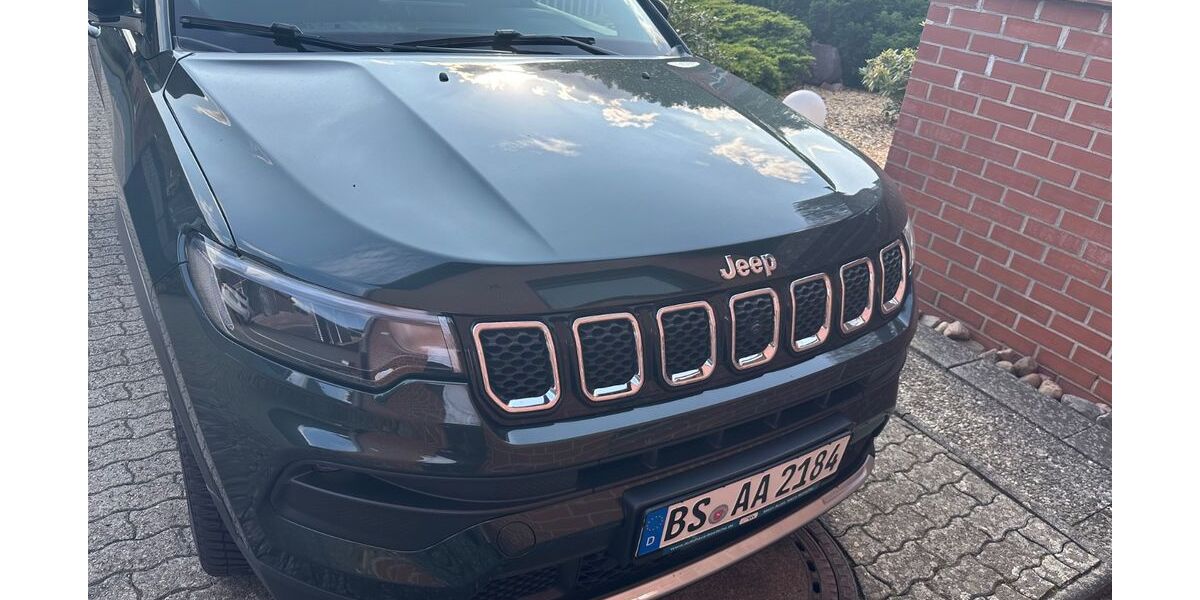 Jeep Compass 69.000 km 19.800 &euro; Braunschweig 38110