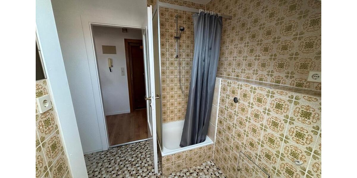 Dachgeschoßwohnung Helmstedt - 1 Zimmer, 35 m&sup2;, 350&euro; | Angebot:26233694