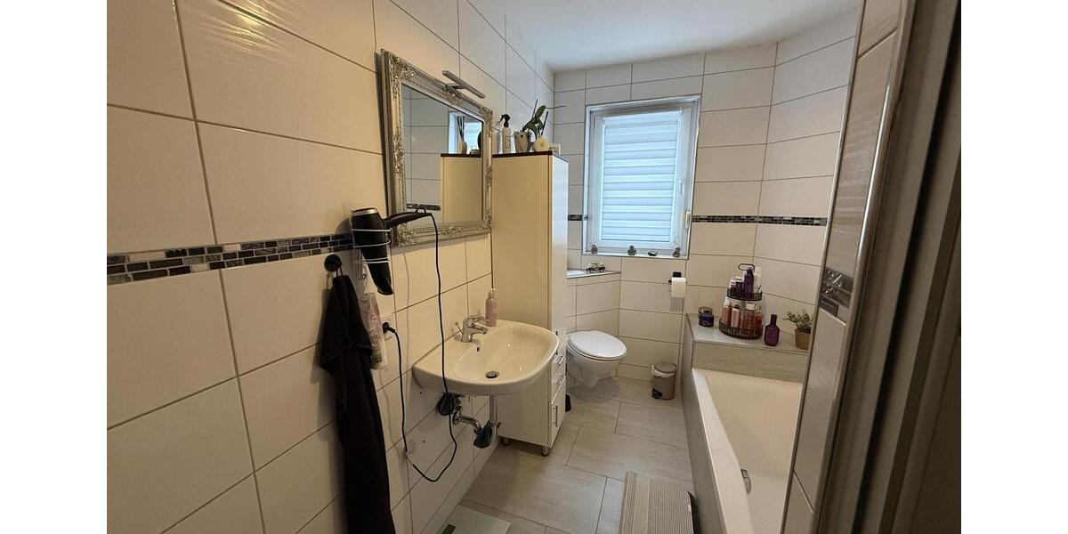 Etagenwohnung Sassenburg - 4 Zimmer, 110 m&sup2;, 1.215&euro; | Angebot:24848560