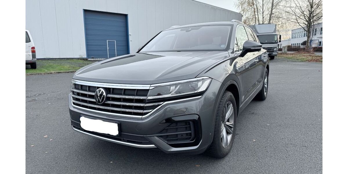 VW Touareg 52.300 km 47.499 &euro; Braunschweig 38116