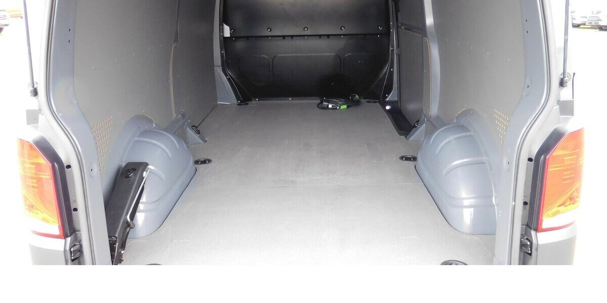 VW T6.1 Transporter Abt e- Lang Elektro Klima Radio 22.500 km 14.990 &euro; Vordorf 38533