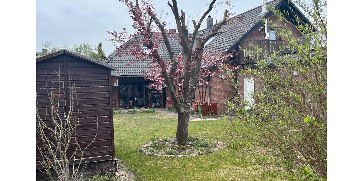 Einfamilienhaus Gifhorn - 4 Zimmer, 140 m&sup2;, 1.200&euro; | Angebot:26103614