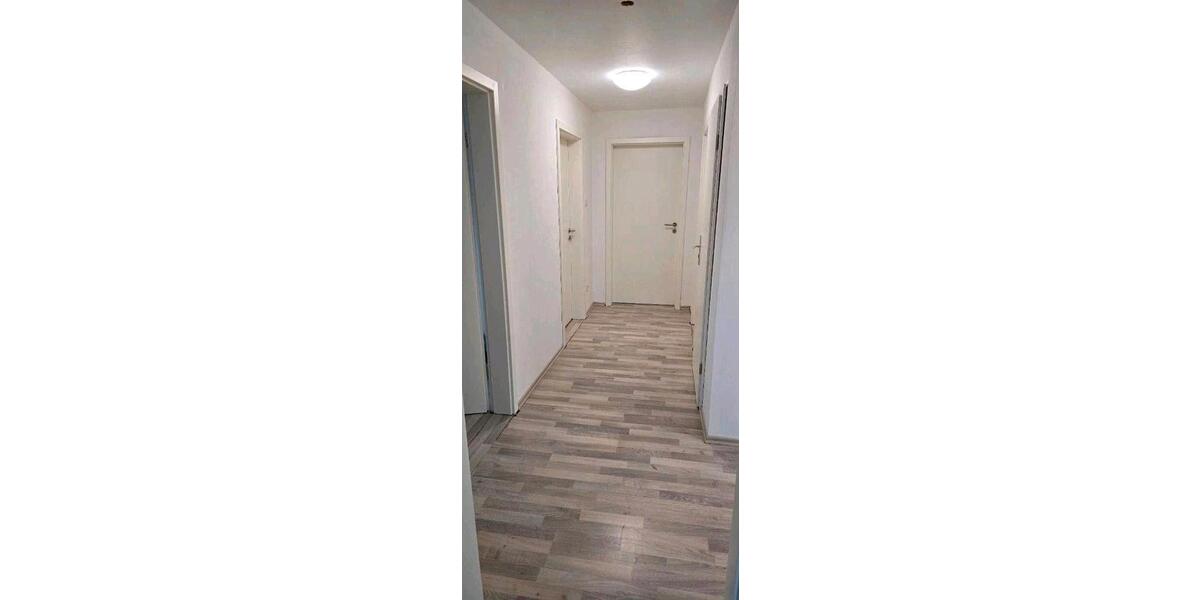 Dachgeschoßwohnung Gifhorn - 3 Zimmer, 74 m&sup2;, 810&euro; | Angebot:26072647