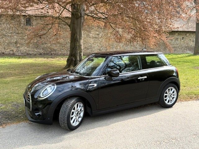 Mini ONE 31.700 km 15.500 &euro; Wolfsburg 38446