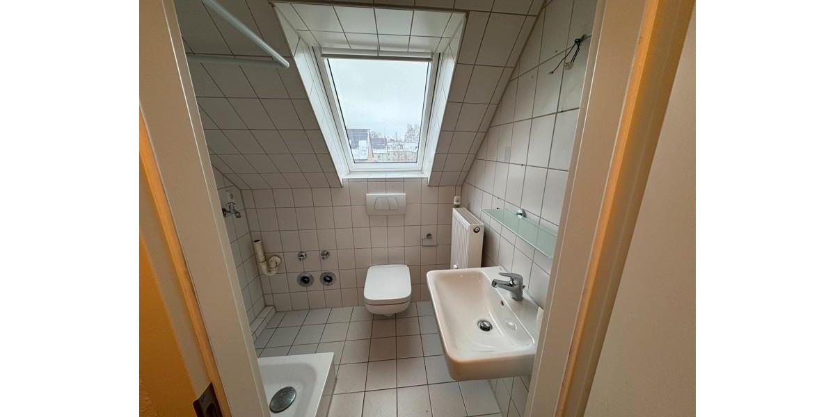 Dachgeschoßwohnung Braunschweig Lehndorf-Watenbüttel - 1 Zimmer, 36 m&sup2;, 354&euro; | Angebot:25583243