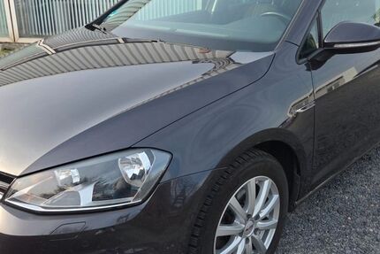 VW Golf 160.000 km 8.990 &euro; Braunschweig 38112