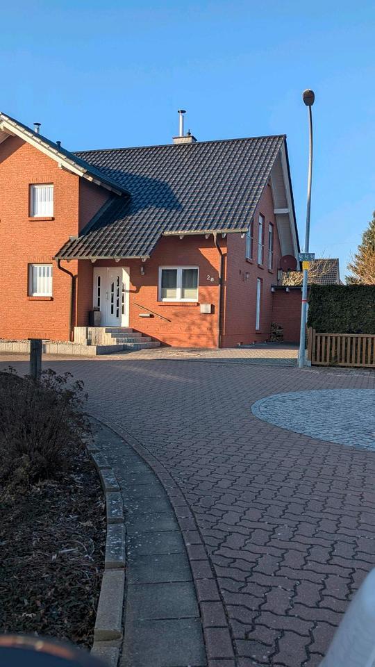 Doppelhaushälfte mit perfekter Infrastruktur und ruhige Lage
