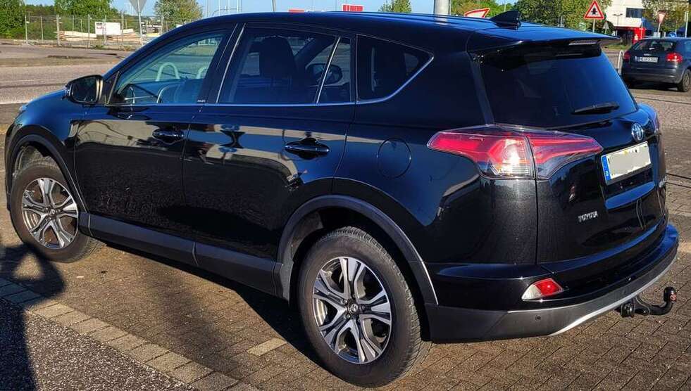 RAV 4