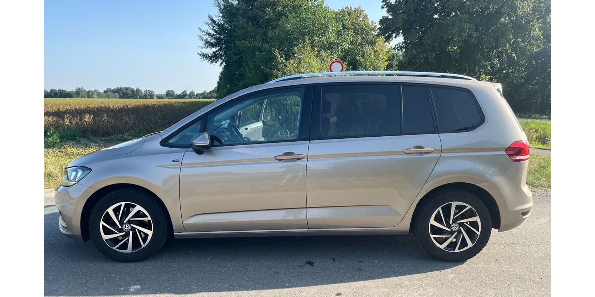 VW Touran 87.000 km 16.900 &euro; Wolfsburg 38448