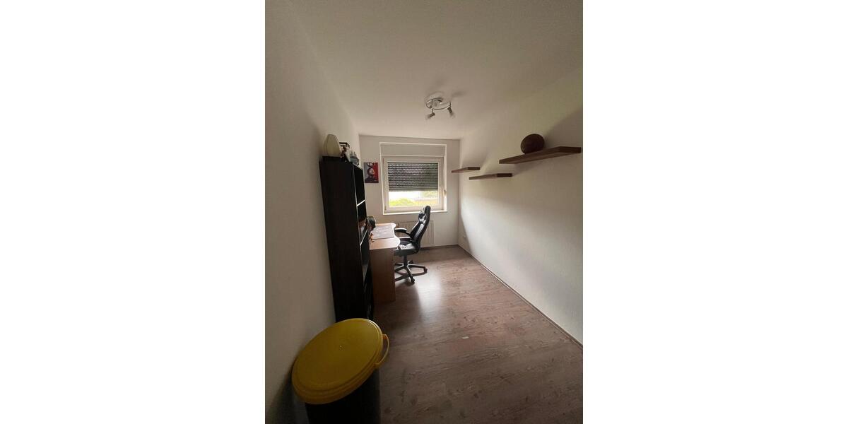 Etagenwohnung Rühen - 3 Zimmer, 70 m&sup2;, 159.000&euro; | Angebot:27163129