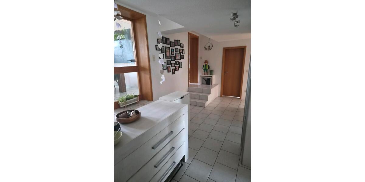 Etagenwohnung Wolfsburg Alt-Wolfsburg - 4 Zimmer, 140 m&sup2;, 1.250&euro; | Angebot:26463815