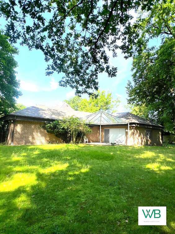 Haus zum Kaufen in Wolfsburg Ehmen 799.000 € 465 m²