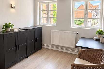 Haus Braunschweig - 10 Zimmer, 276 m&sup2;, 2.900&euro; | Angebot:27655783