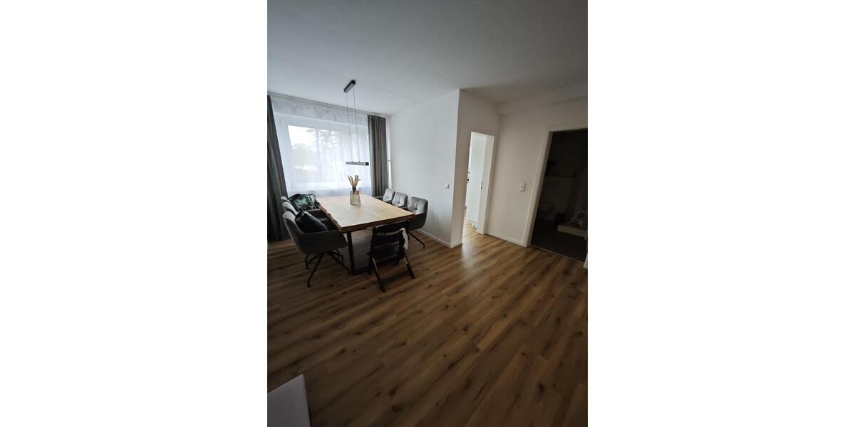 Etagenwohnung Wolfsburg Detmerode - 4 Zimmer, 125 m&sup2;, 1.200&euro; | Angebot:26225369