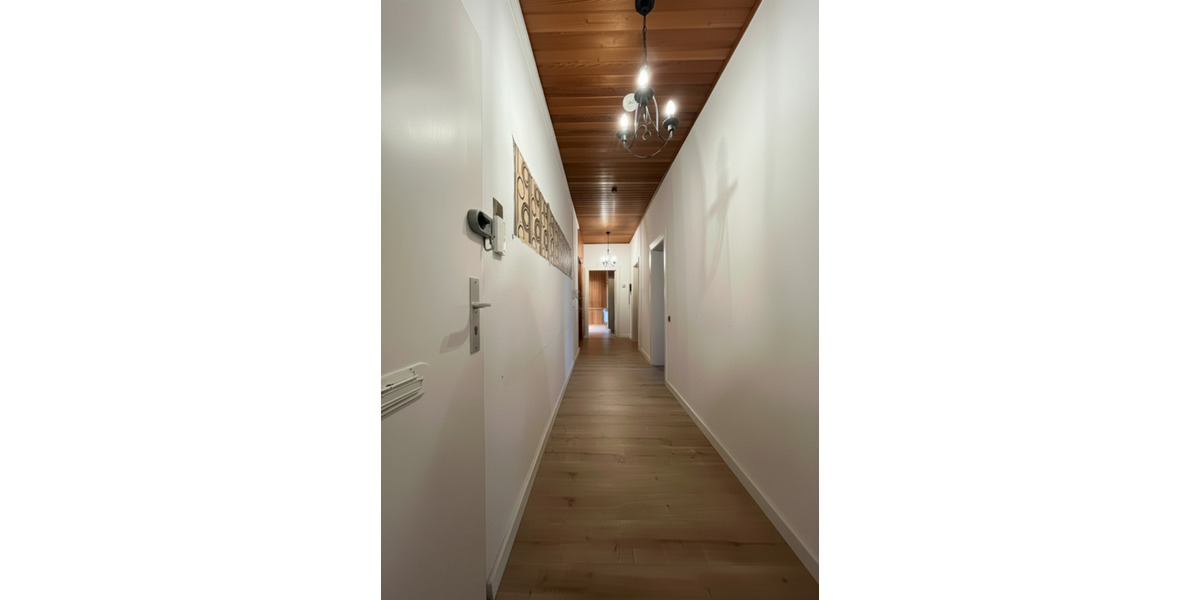 Krisenfeste Anlage direkt an der TU -78 m² + 18 m² gleiche Etage 4 zimmer