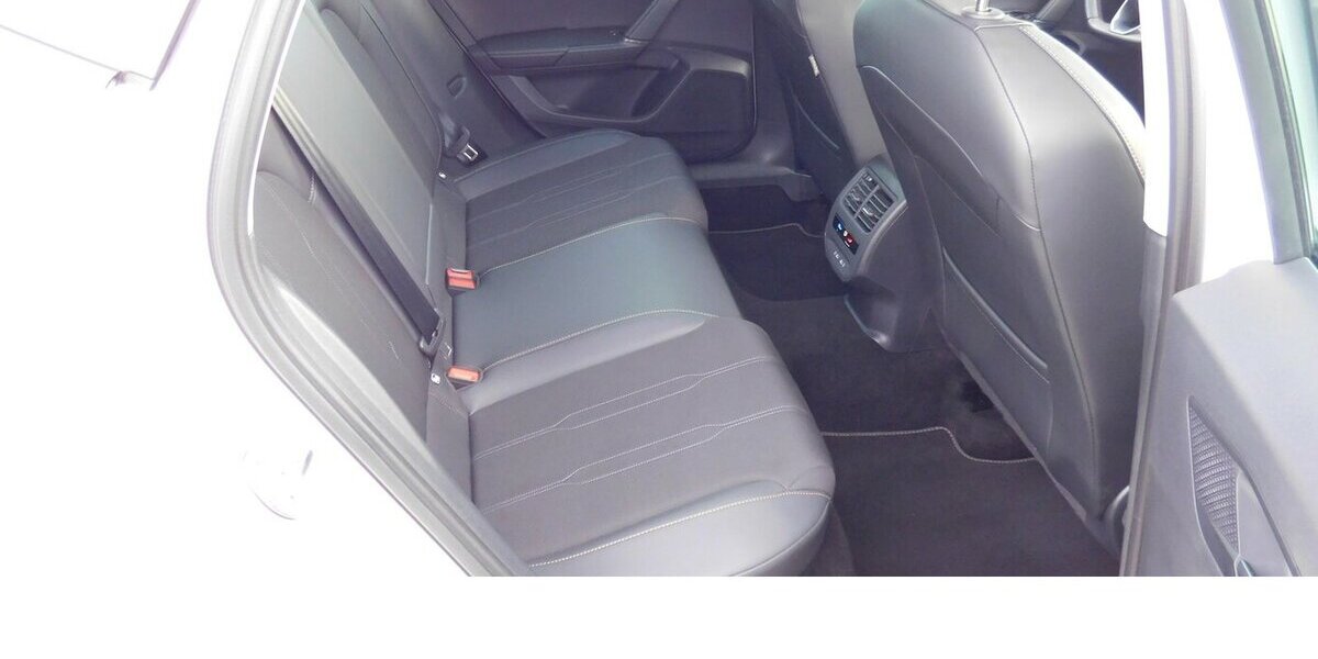 Cupra Formentor 1.5 TSI BMT Klima LED Navi AHK 27.200 km 23.990 € Vordorf 38533