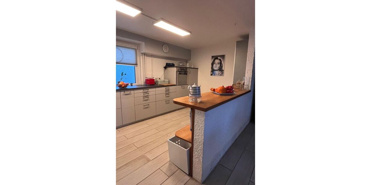 Großzügige 5-Zimmer-Wohnung mit Hausgefühl & Terrasse – perfekt für Paare - Maisonettenwohnung Schwülper | Angebot:26633519