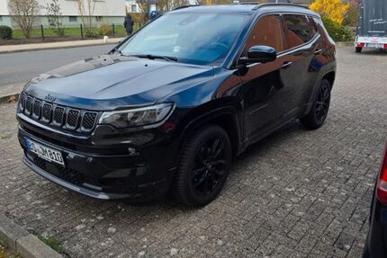 Jeep Compass 62.500 km 19.300 &euro; Braunschweig 38108