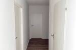 **Frisch renoviert** Zentrale Lage, 2 Zimmer, Balkon, guter Schnitt, Aufzug, Stellplatz