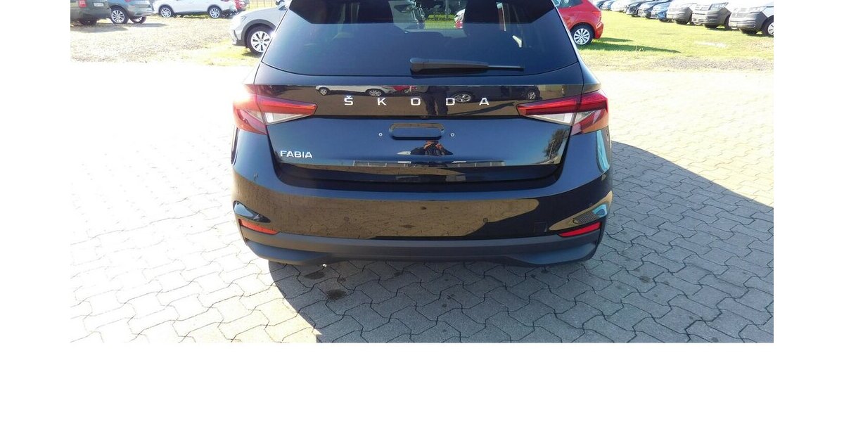 Skoda Fabia 1.0 Ambion TSI BMT 4TRG Klima Navi 14.100 km 16.390 € Vordorf 38533
