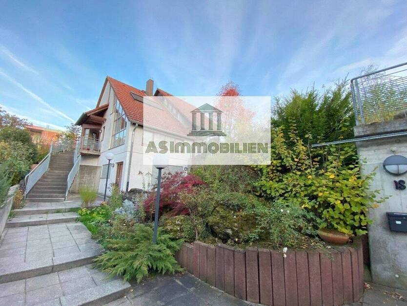 AS ImmobilieN: Charming Single-Family Home with Separate ApartmentOffice in Rüsselsheim Bauschheim