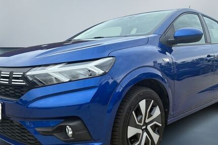 Dacia Sandero 5.200 km 14.990 &euro; Braunschweig 38112